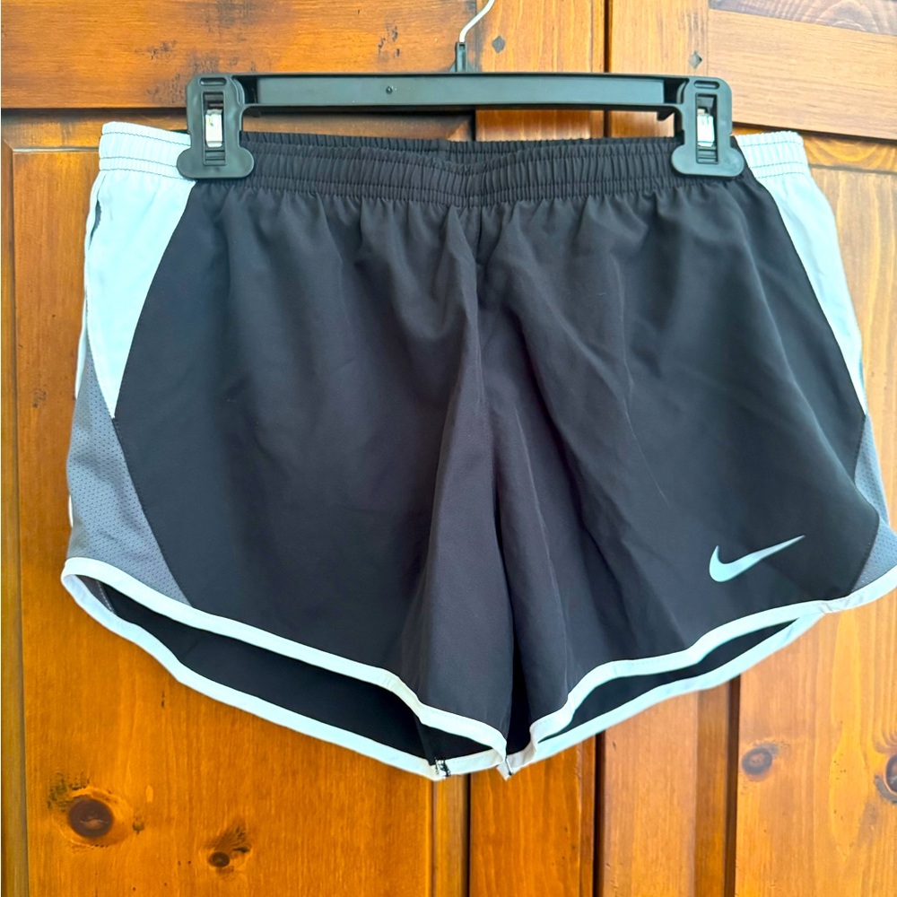 Nike DRIFIT black and white with gray midrise running shorts. Size M…